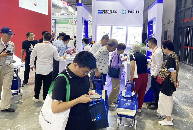 防水性絕對(duì)值編碼器在線演示充滿興趣 防水性絕對(duì)值編碼器在線演示充滿興趣